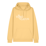 Hoodie in gelb mit weißem Aufdruck "In Vino Veritas". 