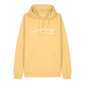 Hoodie in gelb mit weißem Aufdruck „Lust auf Riesling“.