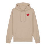 Hoodie in beige auf der Vorderseite mit kleinem roten Herz und weißem Pfalz Schriftzug auf der Brust.