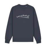 Sweater in anthrazit mit weißem Aufdruck „Lust auf Riesling“.